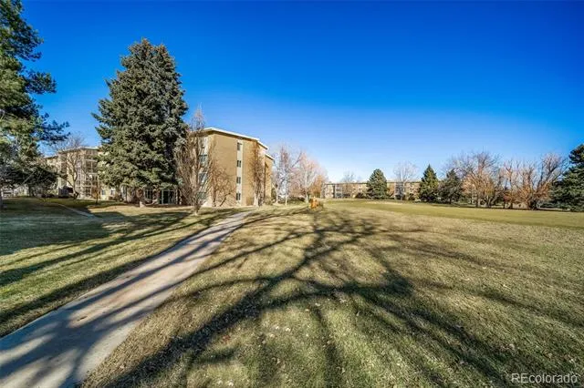 3082 S Wheeling Way #205 Aurora, CO 80014