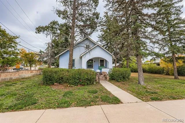 422 Perry Street Castle Rock, CO 80104