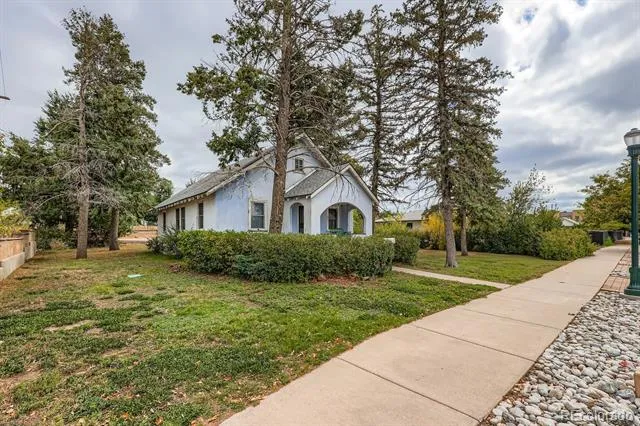 422 Perry Street Castle Rock, CO 80104