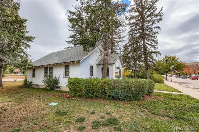 422 Perry Street Castle Rock, CO 80104