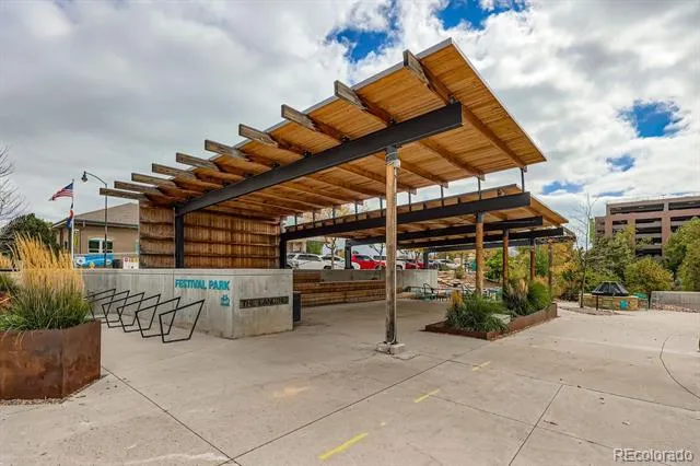 422 Perry Street Castle Rock, CO 80104
