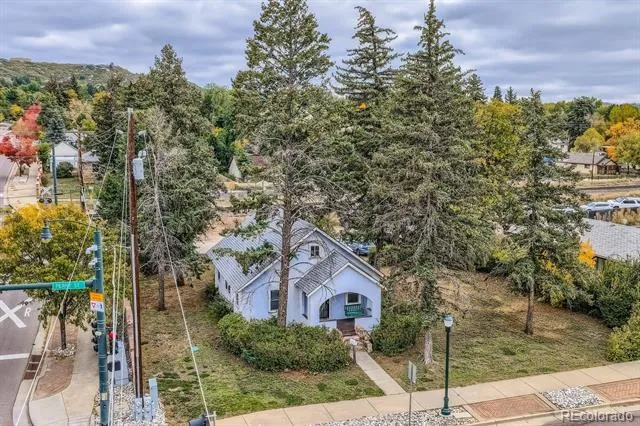 422 Perry Street Castle Rock, CO 80104