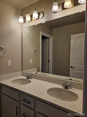 7244 S Scottsburg Way Aurora, CO 80016