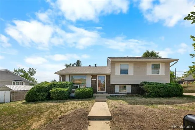 7752 Saulsbury Street Arvada, CO 80003