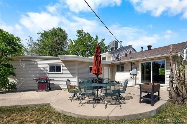 7752 Saulsbury Street Arvada, CO 80003