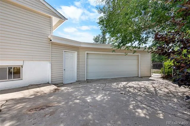 7752 Saulsbury Street Arvada, CO 80003
