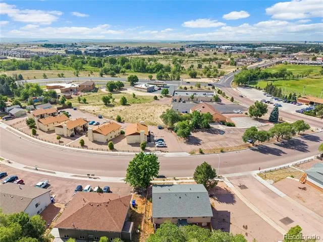915 Hathaway Drive Colorado Springs, CO 80915