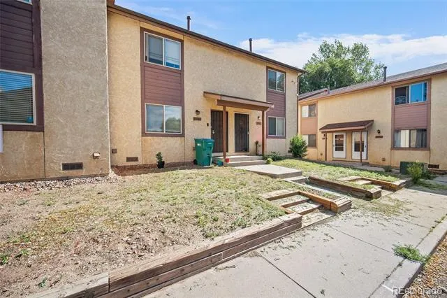 915 Hathaway Drive Colorado Springs, CO 80915