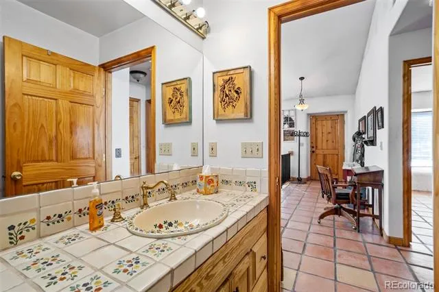 201 Terry Lane Guffey, CO 80820