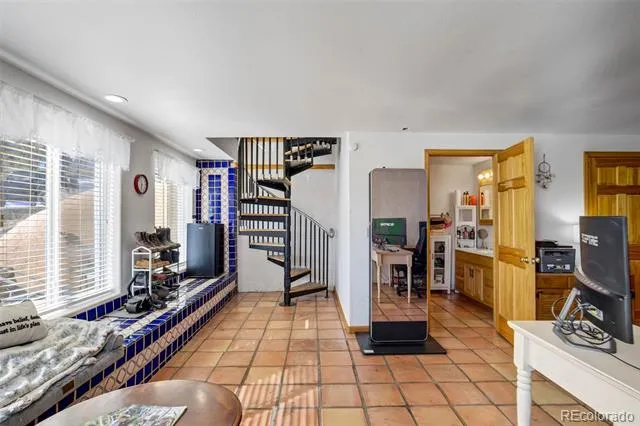 201 Terry Lane Guffey, CO 80820