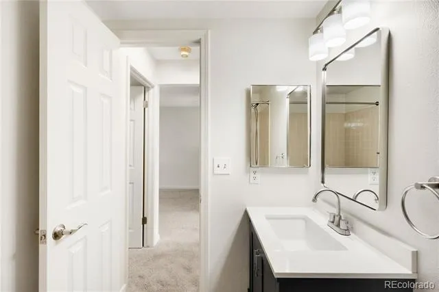3120 S Halifax Street Aurora, CO 80013