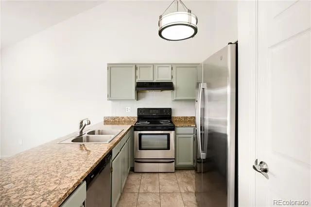 3120 S Halifax Street Aurora, CO 80013