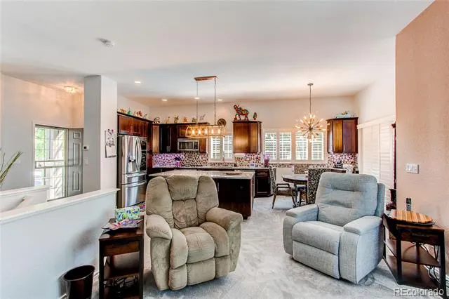6084 W Utah Lane Denver, CO 80232