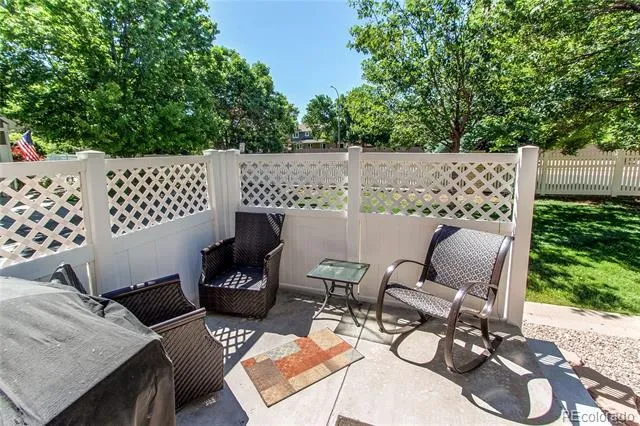 6084 W Utah Lane Denver, CO 80232