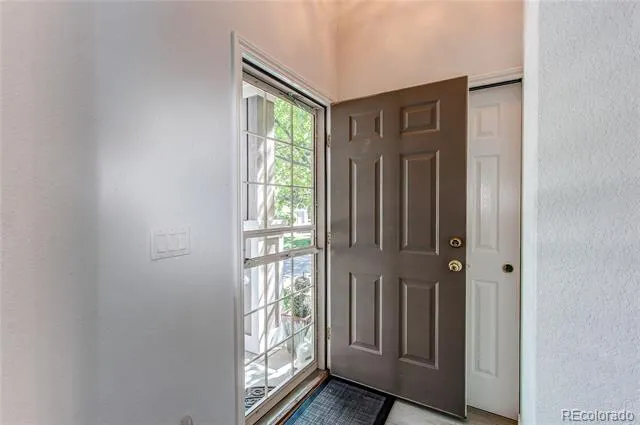 6084 W Utah Lane Denver, CO 80232