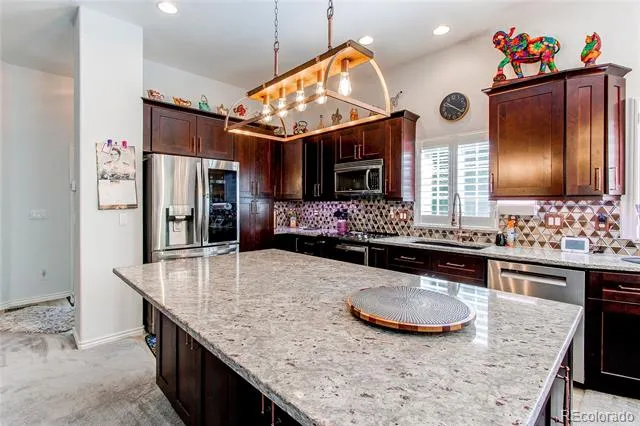 6084 W Utah Lane Denver, CO 80232
