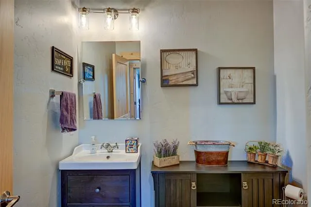 1540 Bolster Drive Hartsel, CO 80449