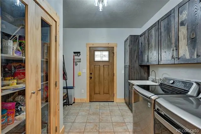 1540 Bolster Drive Hartsel, CO 80449