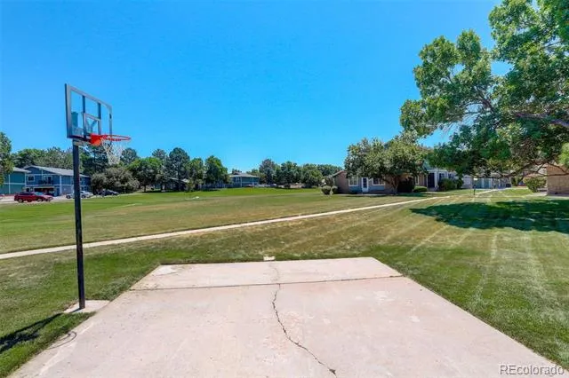 1204 S Uvalda Street Aurora, CO 80012