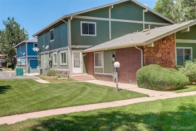 1204 S Uvalda Street Aurora, CO 80012