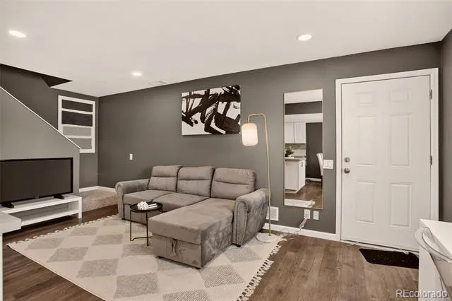 1204 S Uvalda Street Aurora, CO 80012
