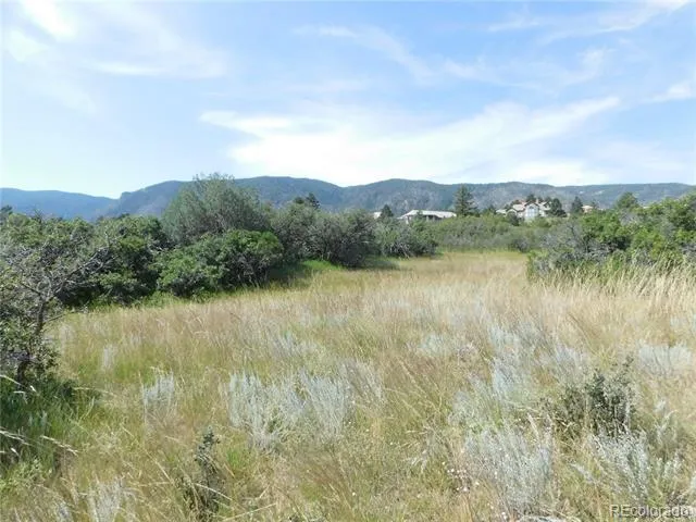 5967 Country Club Drive Larkspur, CO 80118