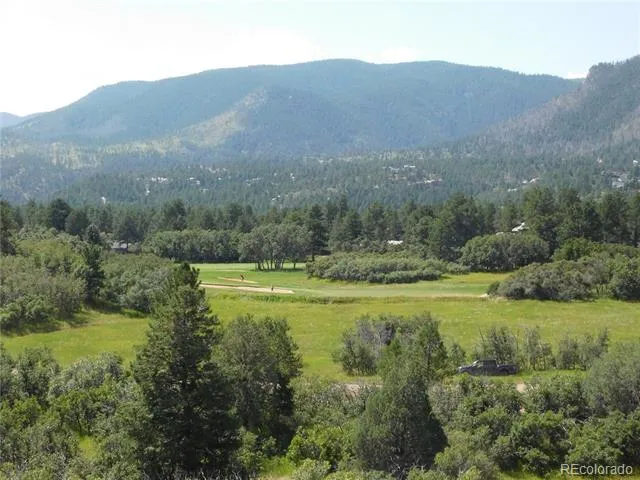 5967 Country Club Drive Larkspur, CO 80118