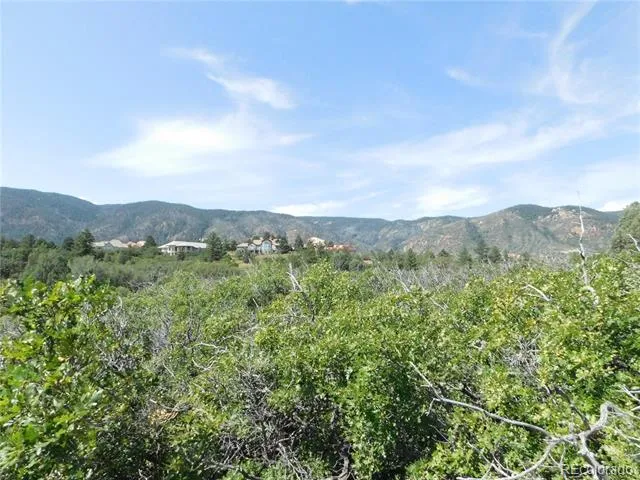 5967 Country Club Drive Larkspur, CO 80118