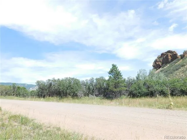 5967 Country Club Drive Larkspur, CO 80118