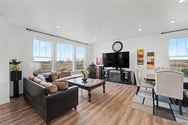 24781 E Tennessee Avenue Aurora, CO 80018