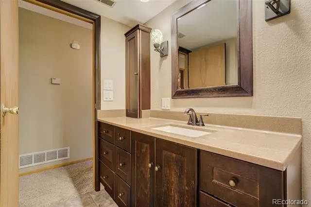 1011 W South Avenue Woodland Park, CO 80863