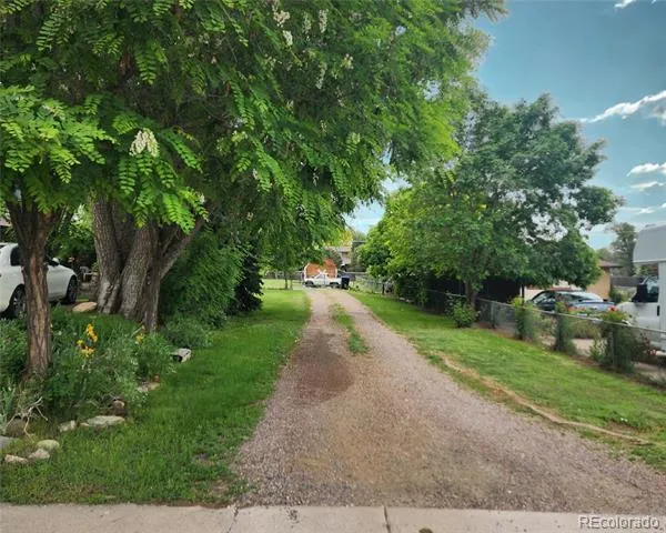 5870 Nelson Court Arvada, CO 80004