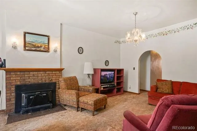 119 Idaho Avenue Pueblo, CO 81004