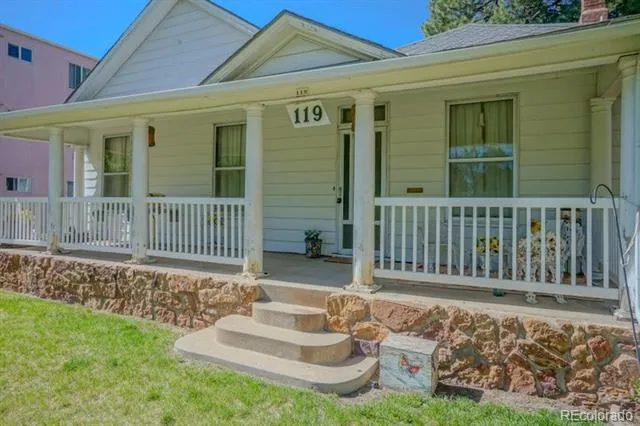 119 Idaho Avenue Pueblo, CO 81004