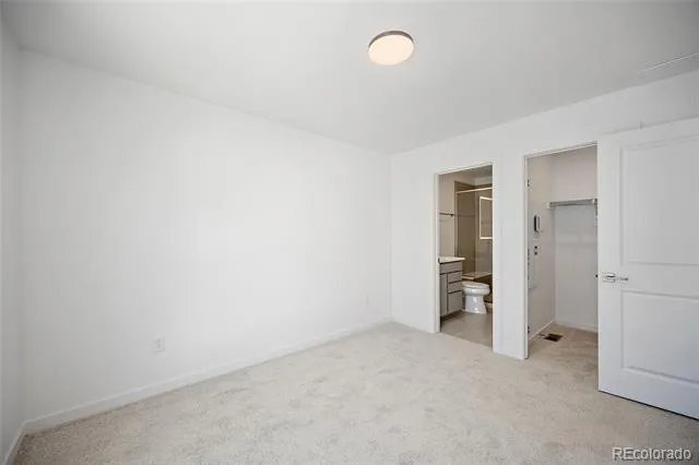2062 S Holly Street #2 Denver, CO 80222