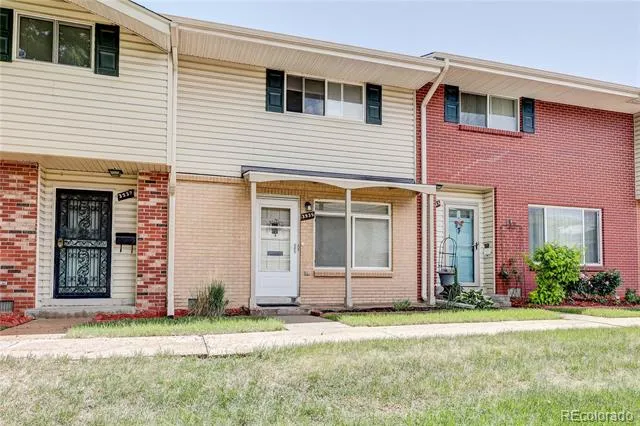 3935 S Boston Denver, CO 80237