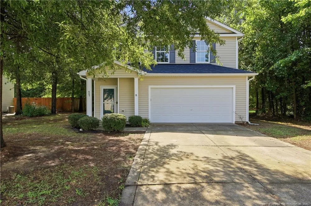805 Bellingham Way Fayetteville, NC 28312