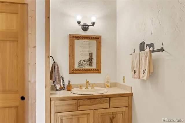 76 No Place Road Hartsel, CO 80449