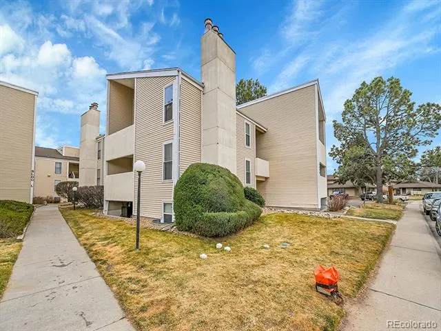 3646 S Granby Way #6 Aurora, CO 80014