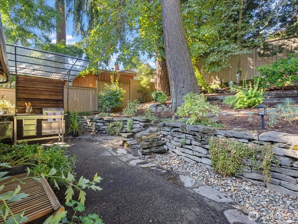 9532 SE 14th Street Vancouver, WA 98664