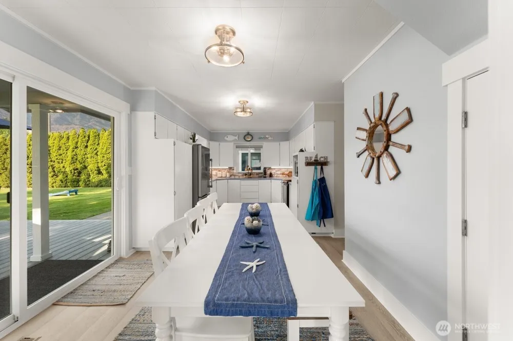 663 Riverside Drive Pateros, WA 98846