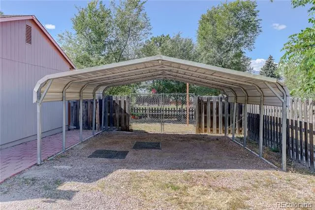 3905 Colony Hills Circle Colorado Springs, CO 80916