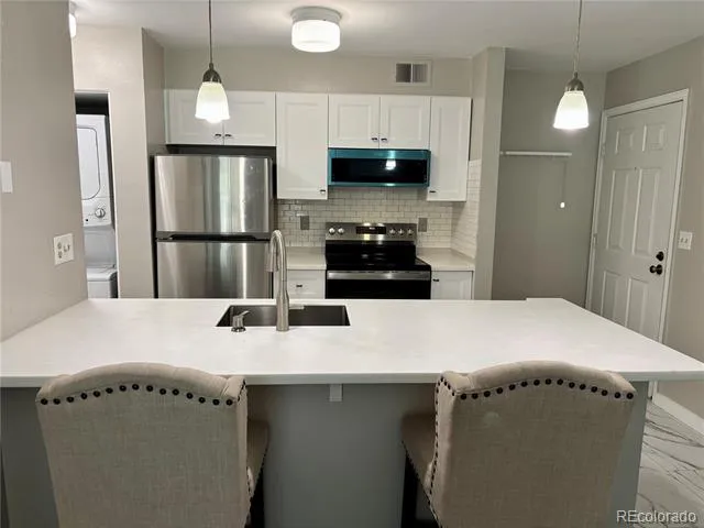 2575 S Syracuse Way #J102 Denver, CO 80231