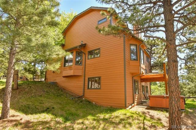 25758 Summergreen Lane Golden, CO 80401