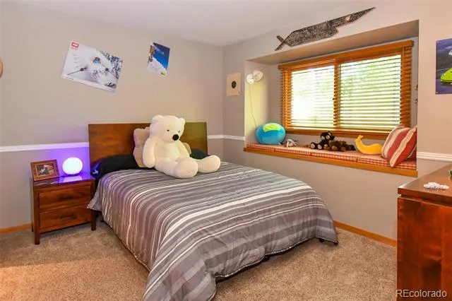 25758 Summergreen Lane Golden, CO 80401
