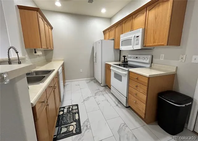 3912 S Carson Street #102 Aurora, CO 80014