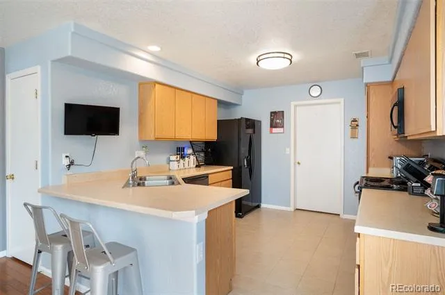 4819 Halifax Way Denver, CO 80249