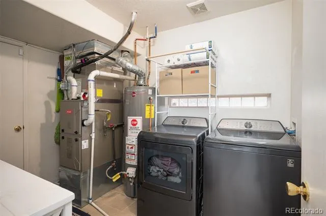 4819 Halifax Way Denver, CO 80249
