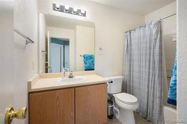 4819 Halifax Way Denver, CO 80249