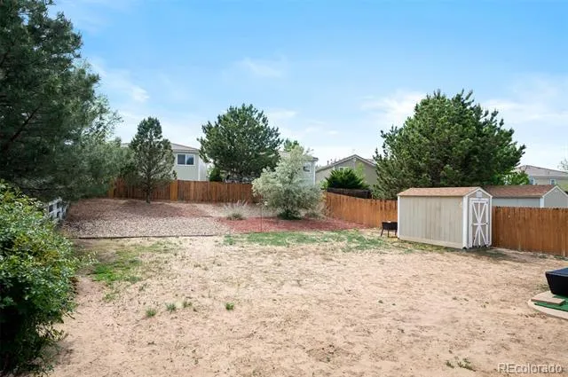 4819 Halifax Way Denver, CO 80249